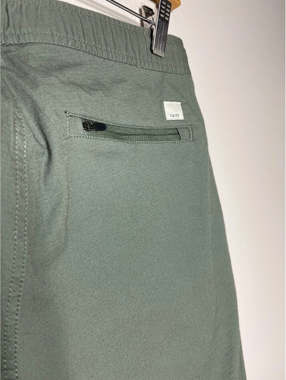 Vuori Men’s Ripstop Climber Pant Army Green Organic Cotton M